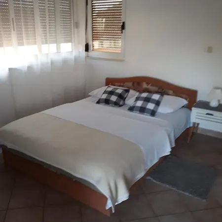 Apartment Kristina Tribunj (Sibenik-Knin)