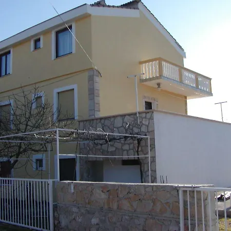 Kristina Apartment *